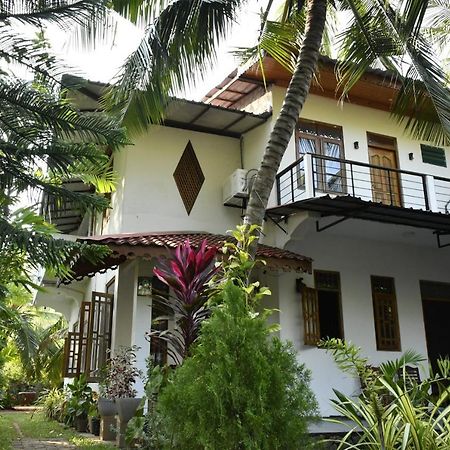 Pearl Bungalow Тринкомалі Екстер'єр фото