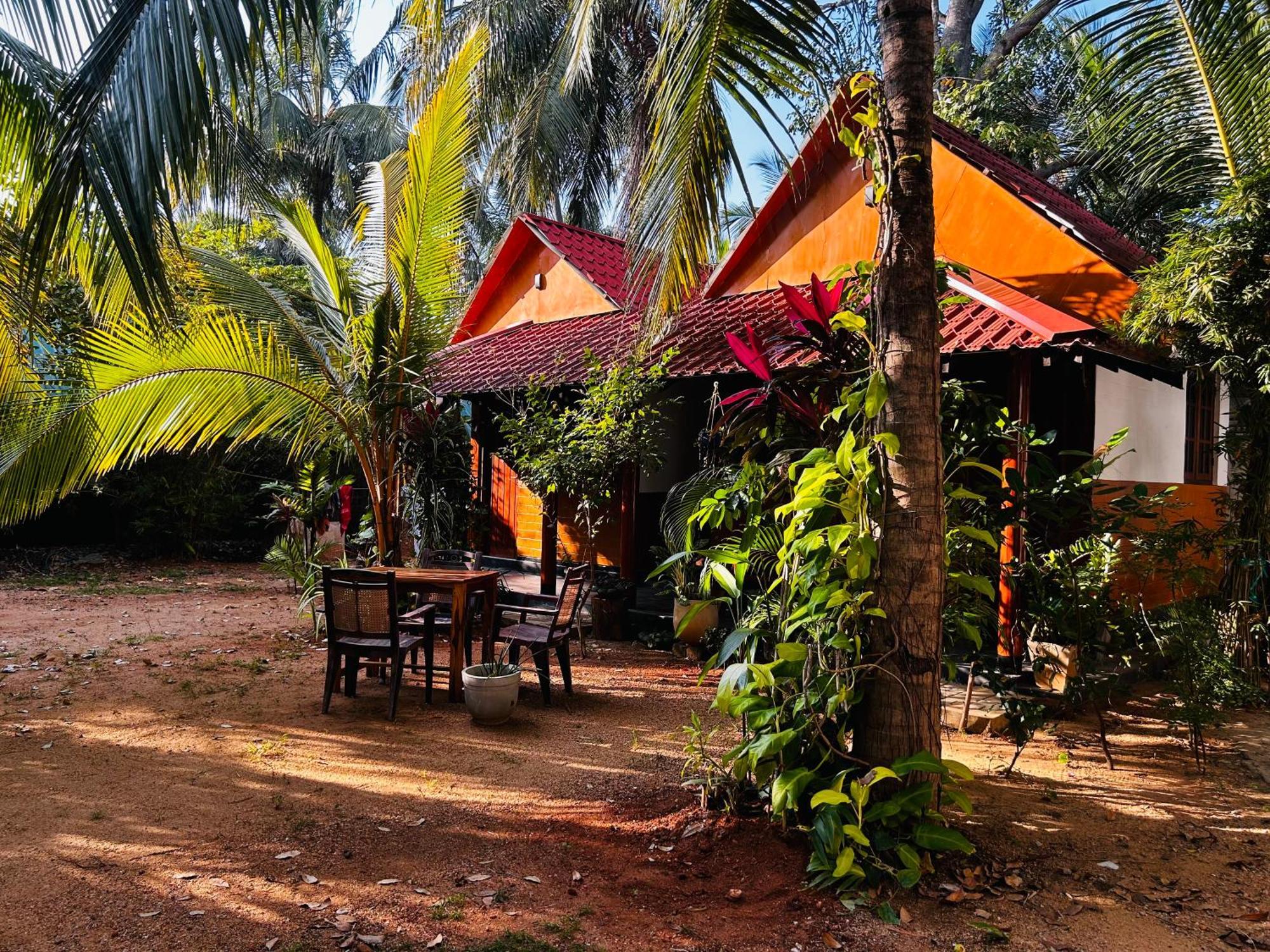 Pearl Bungalow Тринкомалі Екстер'єр фото