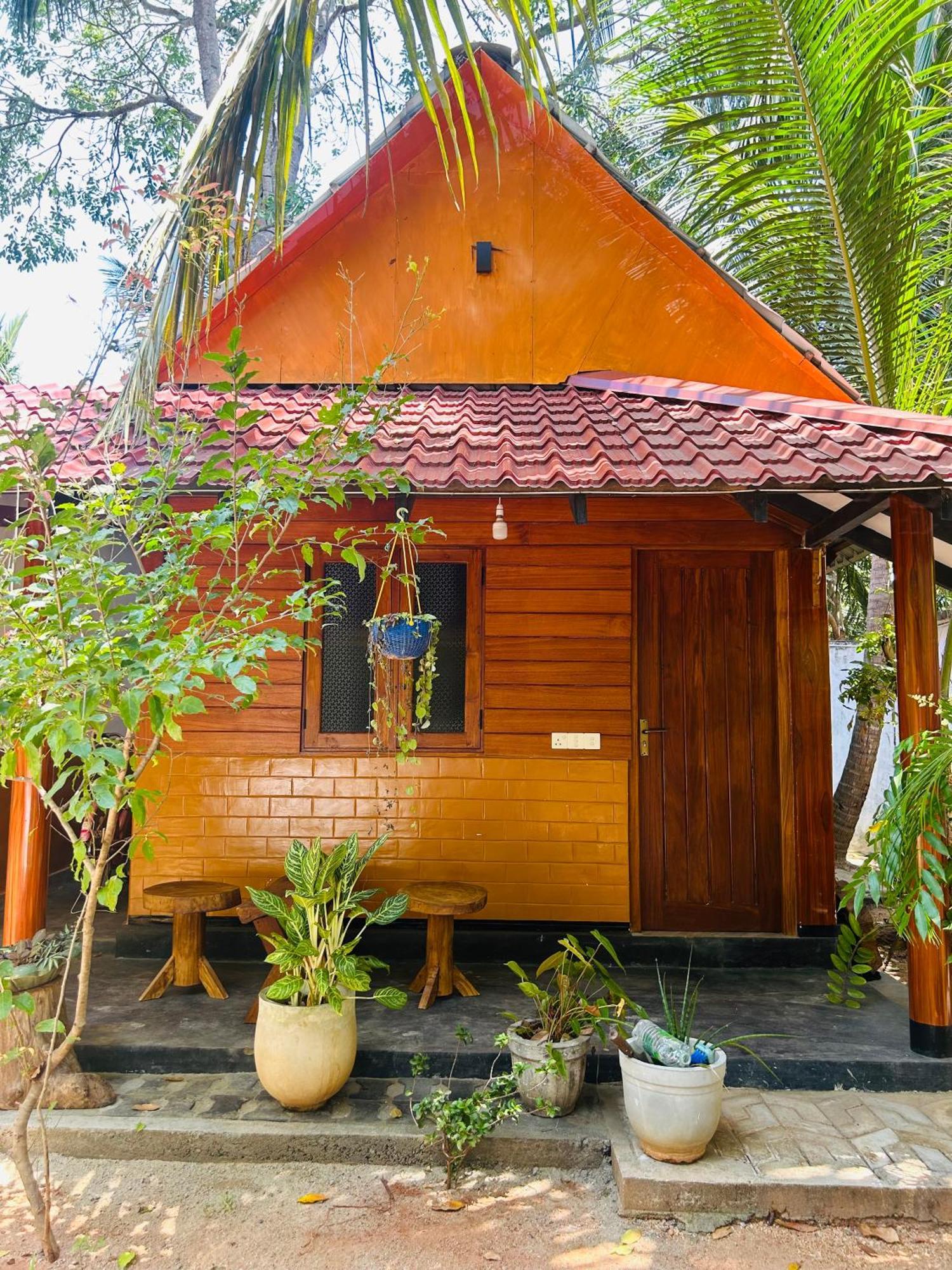 Pearl Bungalow Тринкомалі Екстер'єр фото